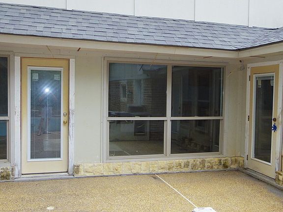 5th image of 1818 Southpark Dr