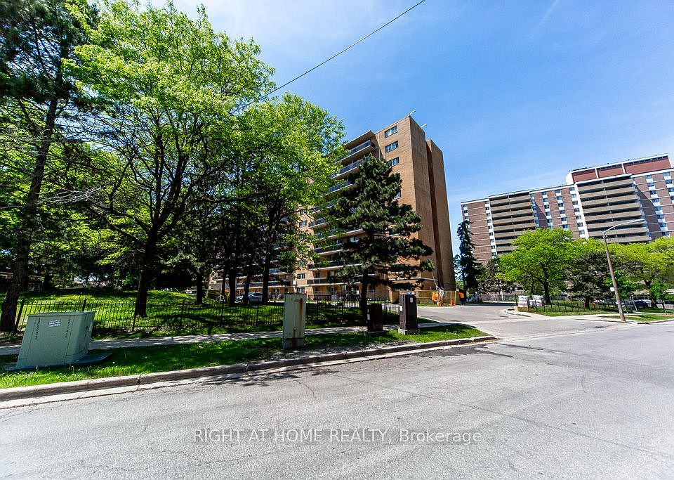 1st image of 100 Dundalk Dr #315