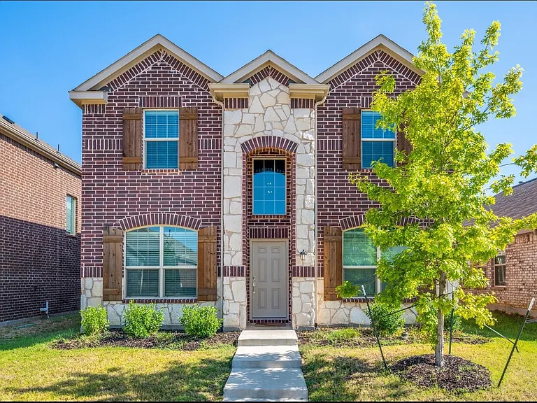 2328 Brightstone Dr — Photo 4