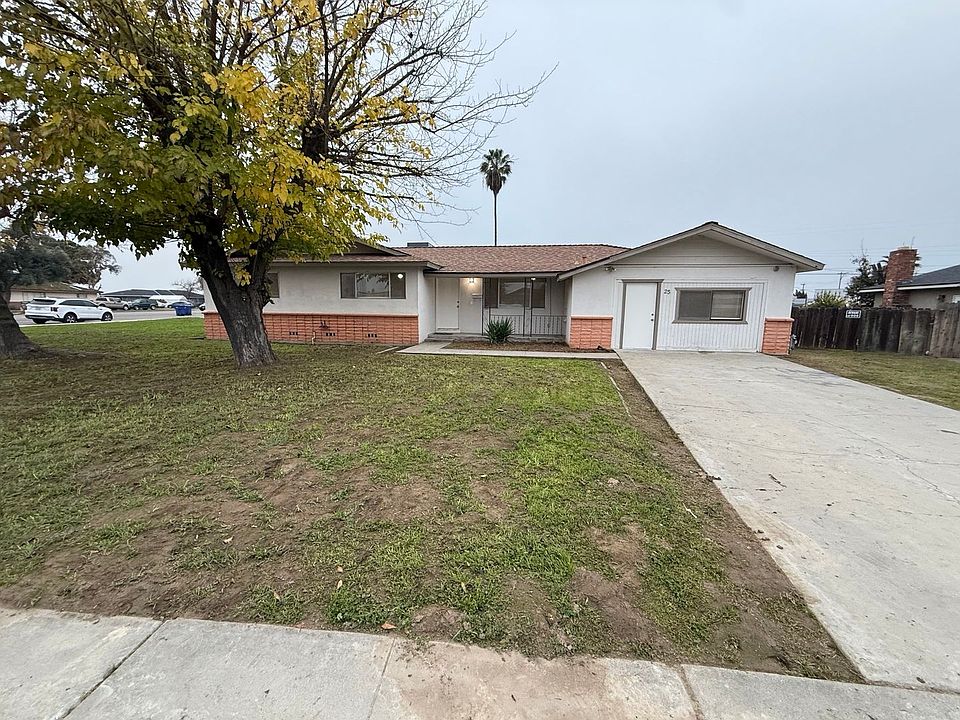 1st image of 25 Acacia Dr