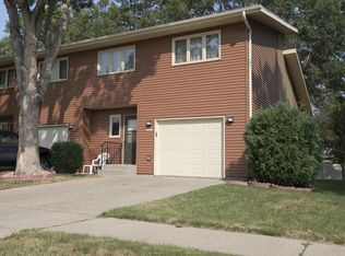 1313 Eastwood St, Bismarck, ND 58504