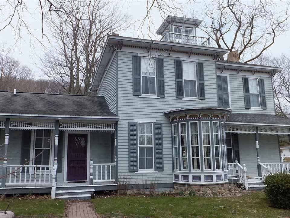1st image of 428 Leelanau Ave