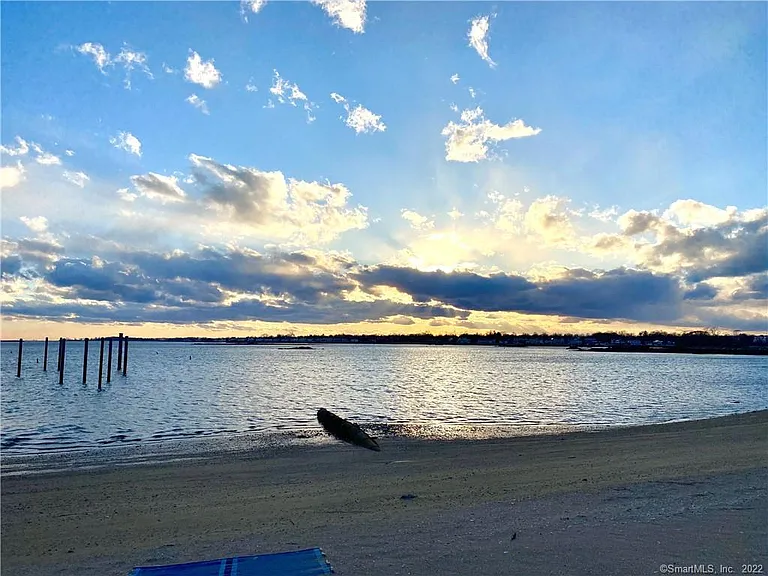 43 Mohegan Ave #2 — Photo 20