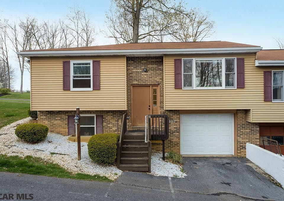 1st image of 107 Fernwood Ct