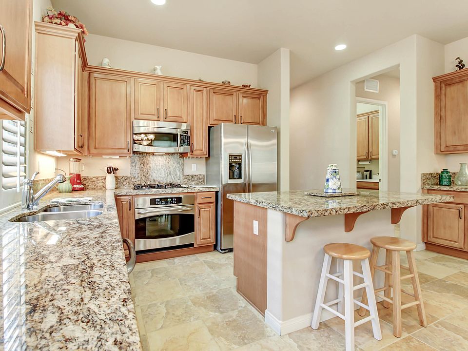 2nd image of 81631 Avenida Alturas