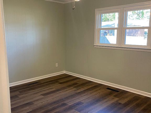 5th image of 56 N Nance St