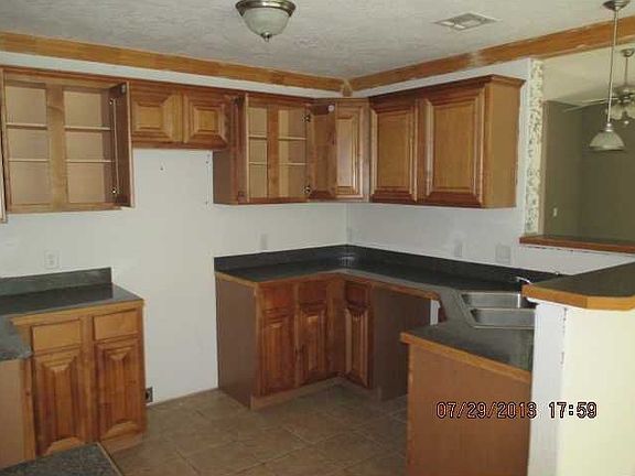 2nd image of 29 Hillswick Ln