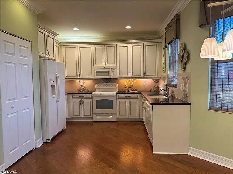 10305 Longleaf Pine Ct — Photo 9