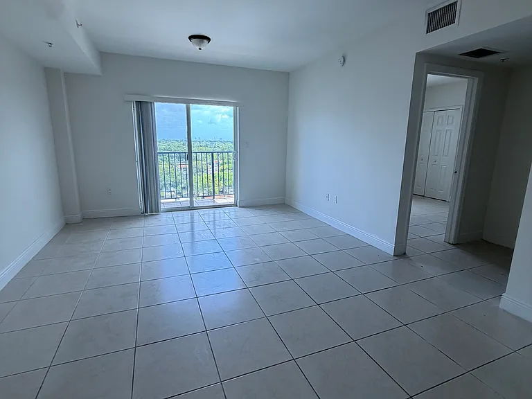 6357 SW 8th St #803 — Photo 10