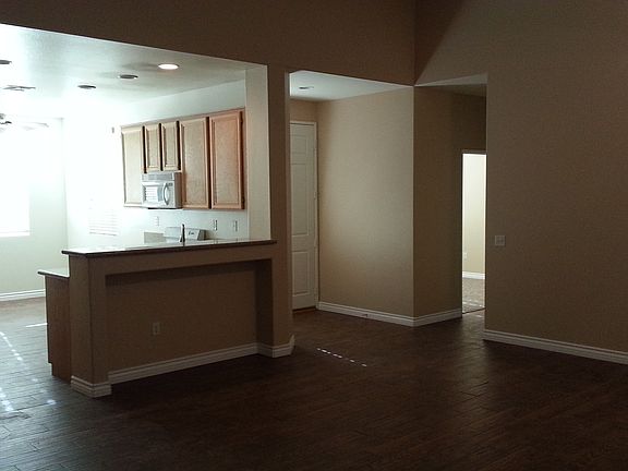 family room view into kitchen