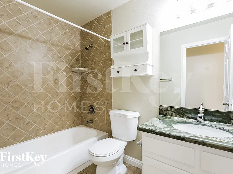 4512 Powell Point Way — Photo 13