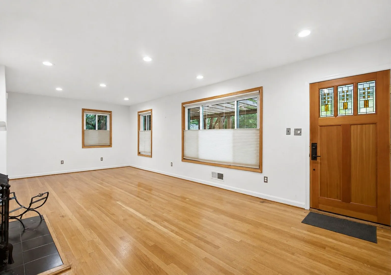 3 Bed 3 Bath - Silver Spring Rambler on Quiet Cul-de-Sac Near Sligo Creek Park — Photo 2