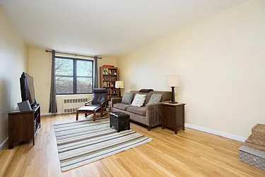 Sold by Andrew J. Markowitz Real Estate, LLC 