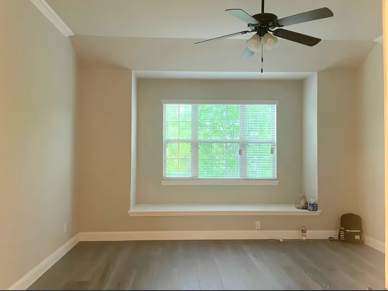 856 Rohan Dr — Photo 16