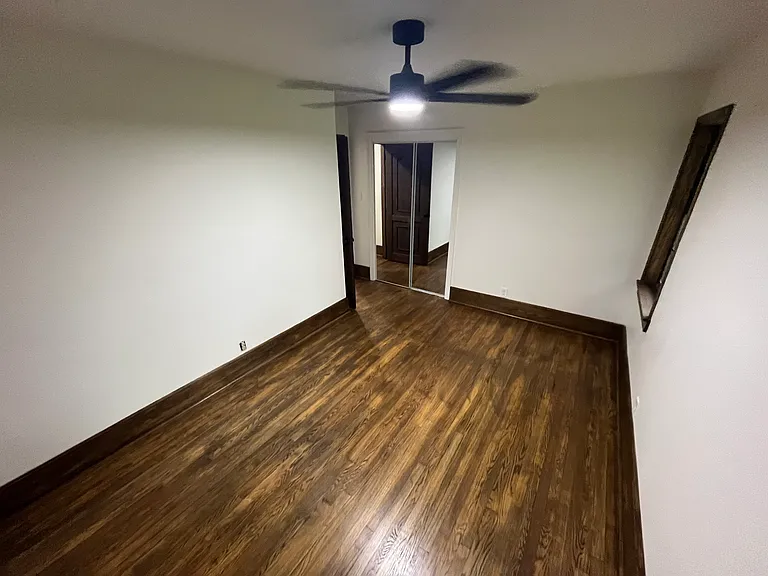 501 Devon Dr — Photo 8