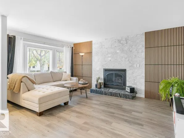67 Arlington Dr, Saint Albert, AB T8N 2Z2