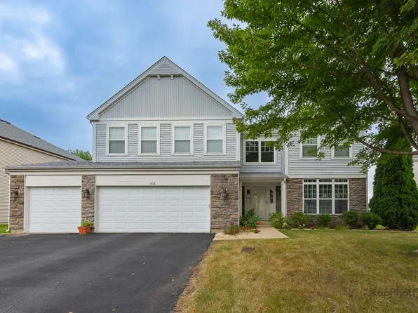 1512 Parkside Dr, Bolingbrook, IL 60490