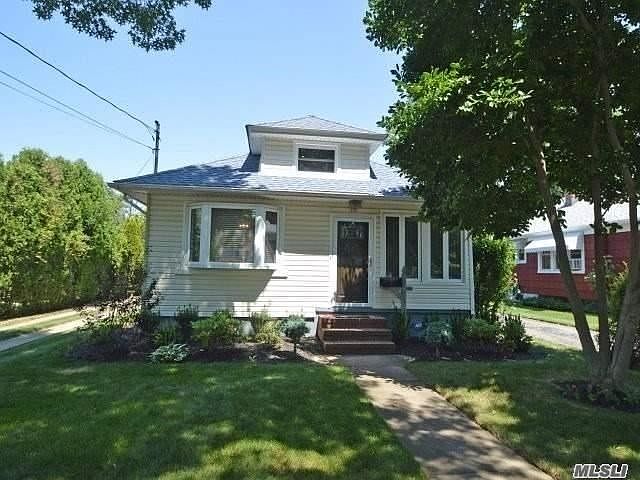 1st image of 18 Morton Ave