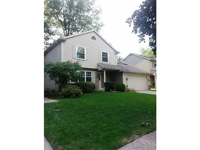 4413 Vogel Dr photo 1