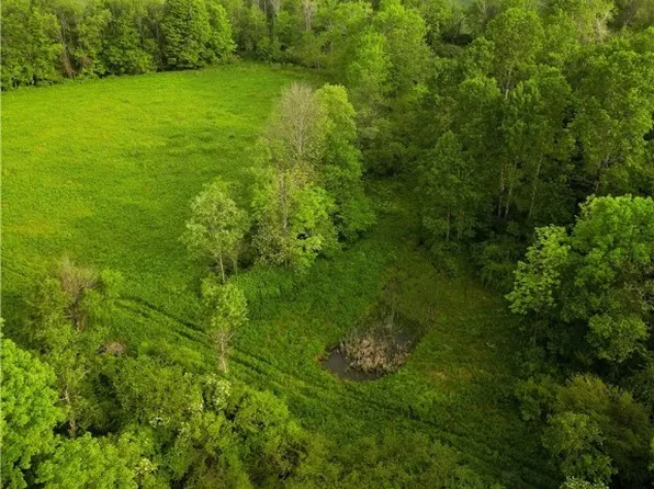 Searls Rd #20, Cortland, NY 13045