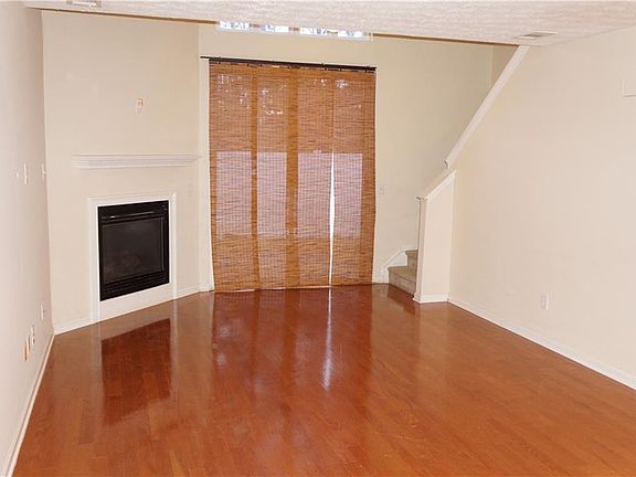 3rd image of 200 Swanee Ln