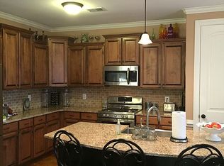 30 Clover Leaf Dr, Arlington, TN 38002