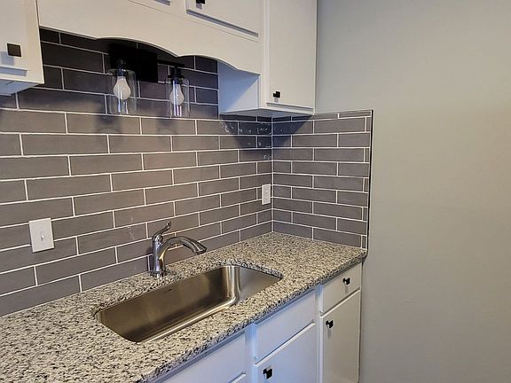 3rd image of 315 Taylor St APT H