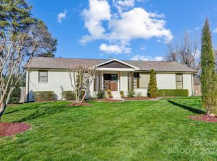 5927 Olinda St, Charlotte, NC 28215