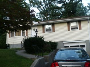 600 Camp St, Plainville, CT 06062