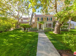 1435 Lindacrest Dr, Beverly Hills, CA 90210