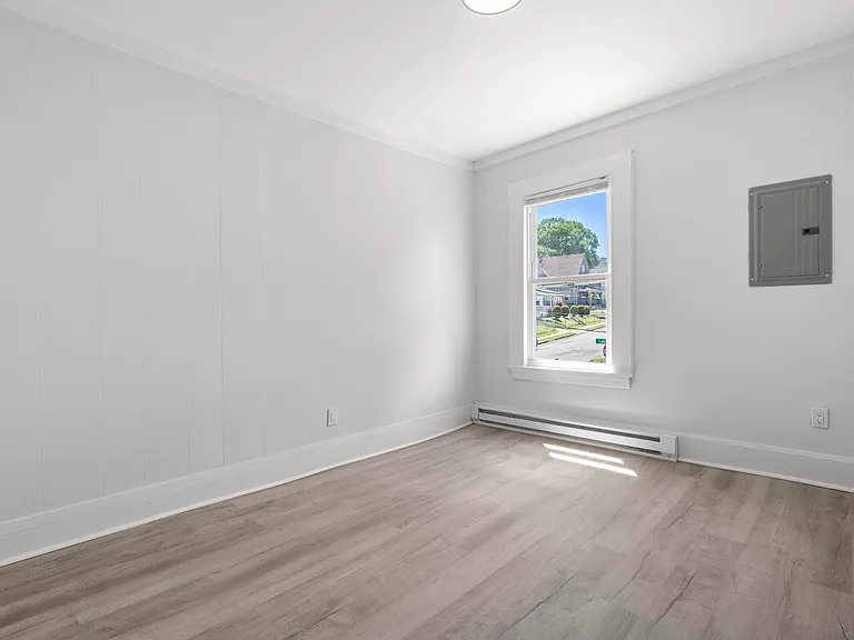 146 Hobart St #2 — Photo 11