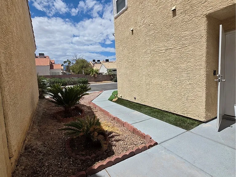 2524 Silver Shadow Dr — Photo 7