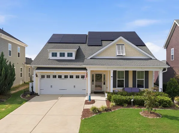 86 Flanders Ln, Clayton, NC 27520