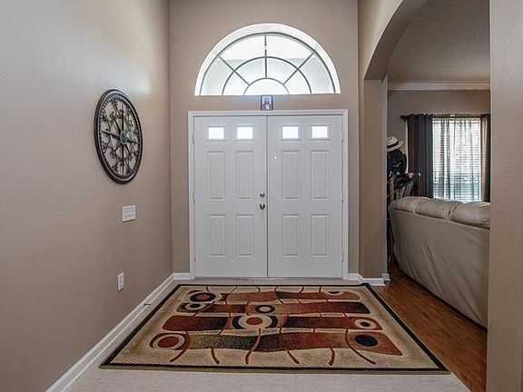 3rd image of 1916 Heartland Cir