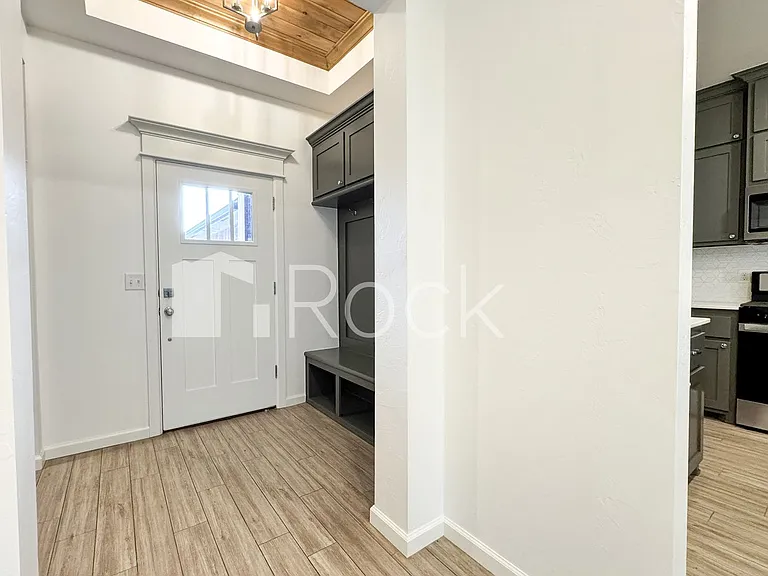1113 Magnolia Dr — Photo 6