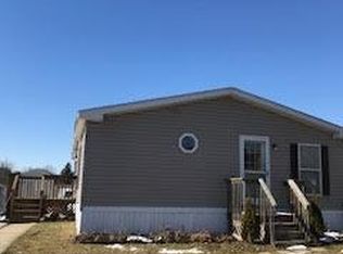 363 Chinkapin Trl, Lapeer, MI 48446