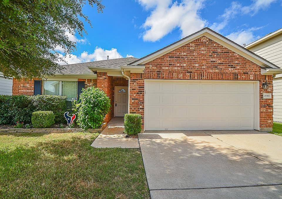 1st image of 19503 Rum River Ct