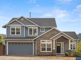 844 Sun Valley Ave, Silverton, OR 97381