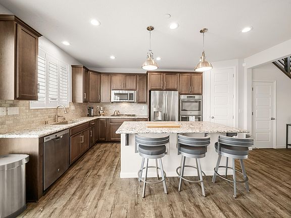 4th image of 356 Coolcrest Dr