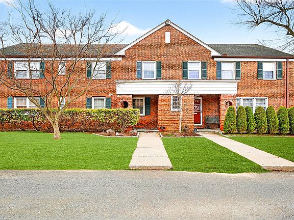 2nd image of 66 Robins Crescent #66