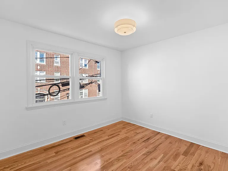 5 Poplar St #3 — Photo 16
