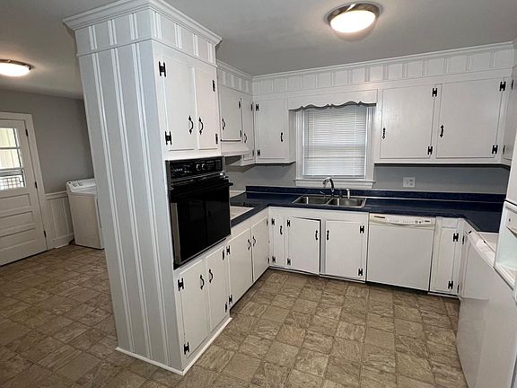 4th image of 2805 Crockett Dr