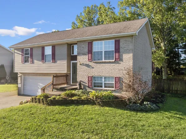 100 Robin Ave, Mount Orab, OH 45154