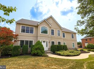 2623 Huntfield Dr, York, PA 17404