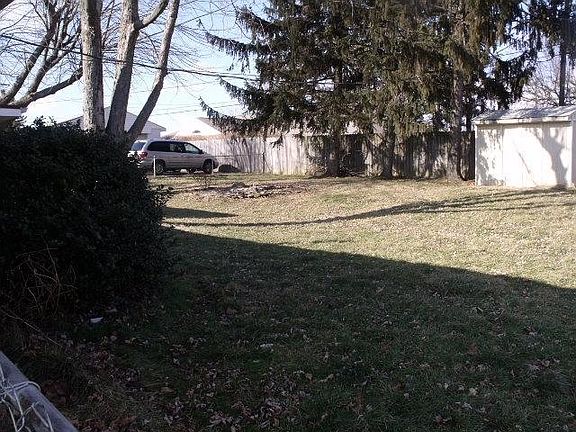 4th image of 6876 Clymer Dr