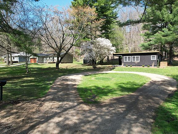 2nd image of 122 Poole Dr