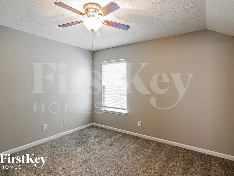 3200 Hidden Creek Dr — Photo 16