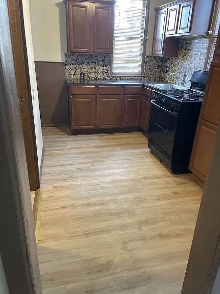 32 Vernon Pl