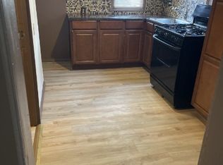32 Vernon Pl, Buffalo, NY 14214