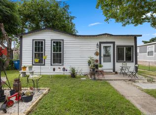 149 Avenue G, Poteet, TX 78065